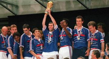 法国夺得世界杯冠军(法国有几个世界杯冠军)